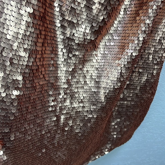 Misguided Women’s Sequin Cowl Neck Women Mini Dress Rose Gold Party Dress Sz 10 - Picture 8 of 8